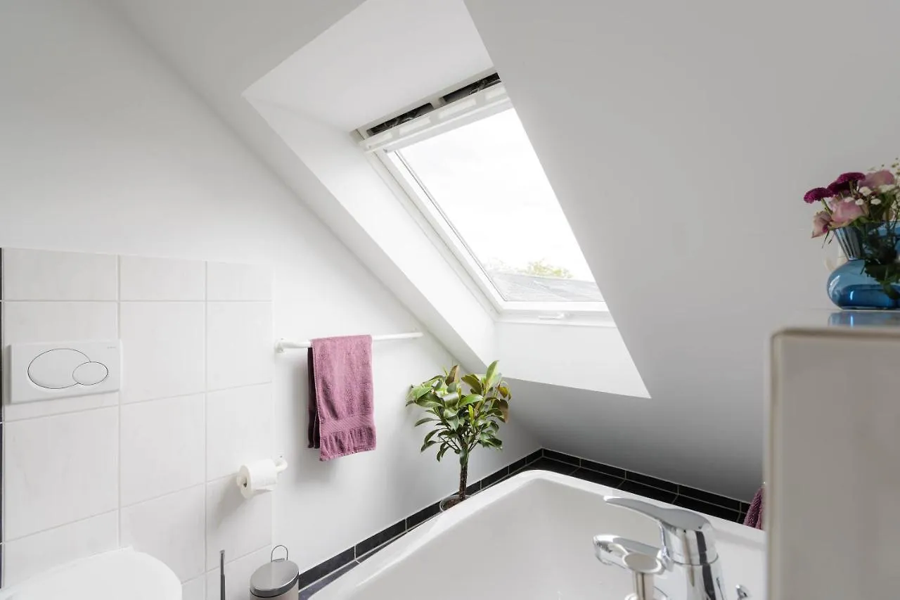 Spacious And Kids-Friendly Modernized Farmhouse Near City Of Cologne Villa 0*,  Almanya